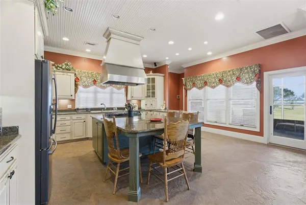 $599,000 | 4817 Riverview Lane, Lake Charles, LA 70605