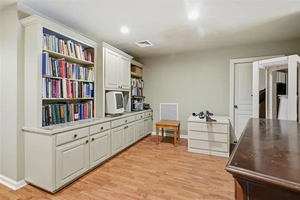 $599,000 | 4817 Riverview Lane, Lake Charles, LA 70605