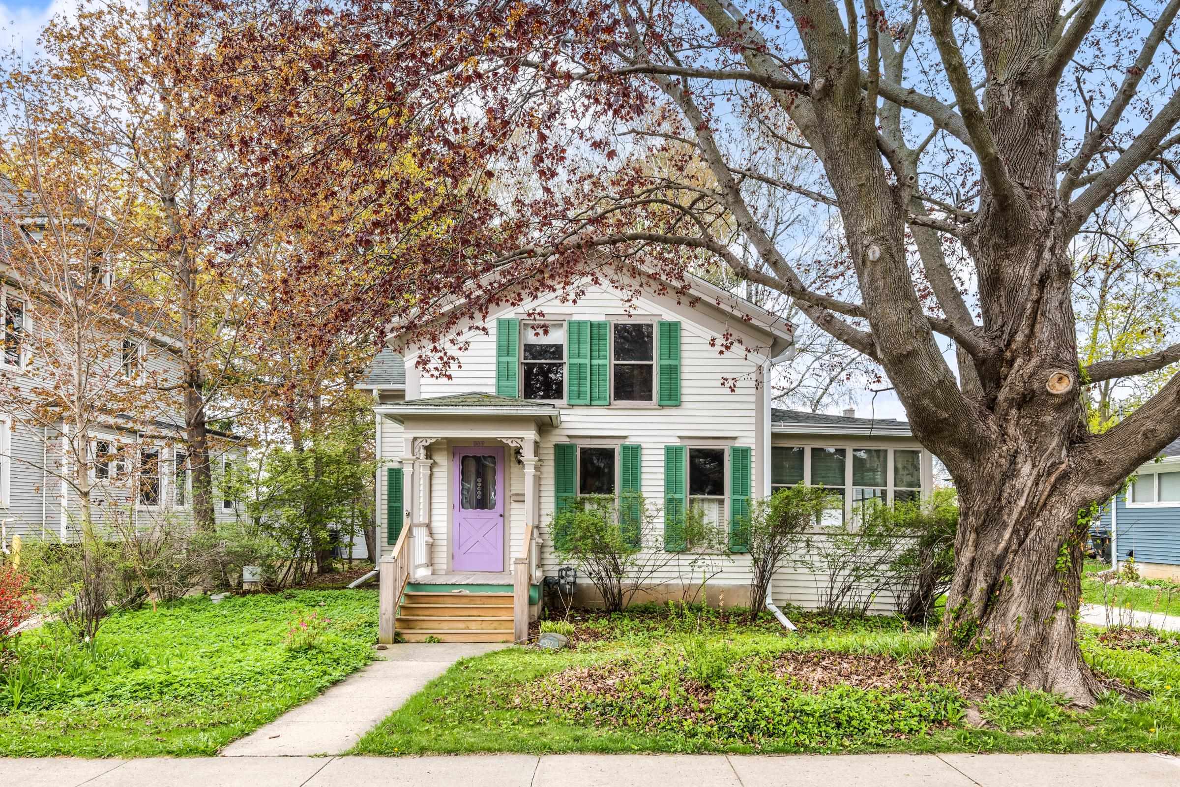 547 Watson Street Ripon, WI 54971 - Photo 2 of 32