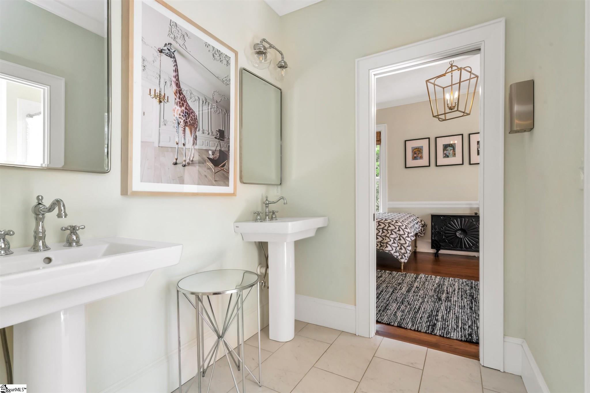 8 Bennett Street Greenville, SC 29601 - Photo 22 of 35