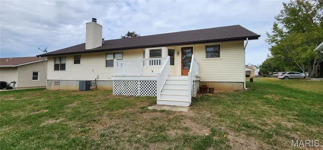 $330,000 | 2741 Penbrooke Lane, St. Charles, MO 63301