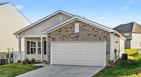 $2,095 | 534 Raspberry Hl Drive, Winston-Salem, NC 27106