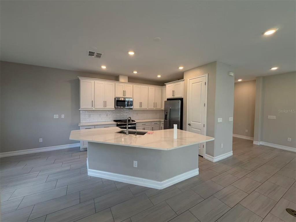 4565 Ancona Way Wesley Chapel, FL 33543 - Photo 9 of 22