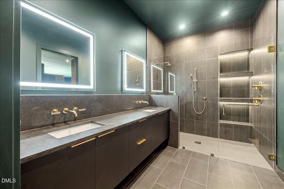 3300 Six Forks Road, Unit 102 Raleigh, NC 27609 - Photo 29 of 61 065-2A1A4765