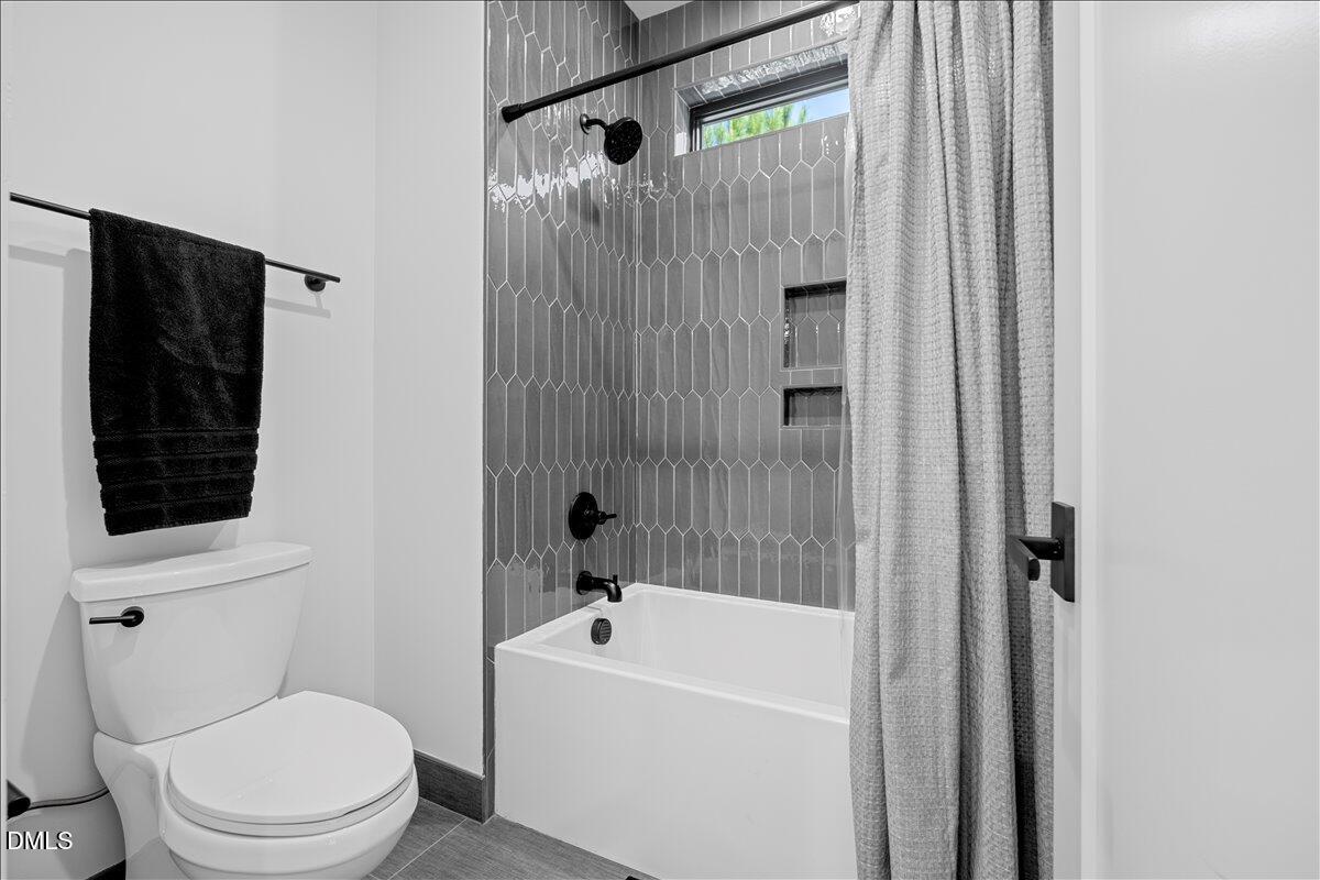 3300 Six Forks Road, Unit 102 Raleigh, NC 27609 - Photo 44 of 61 014-2A1A4687