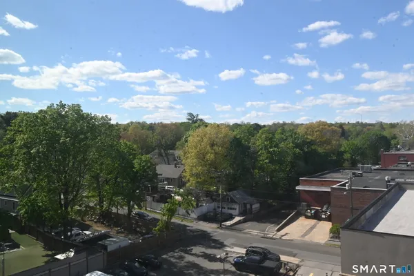 $1,975 | 27 Northill Street, Unit 6U, Stamford, CT 06907