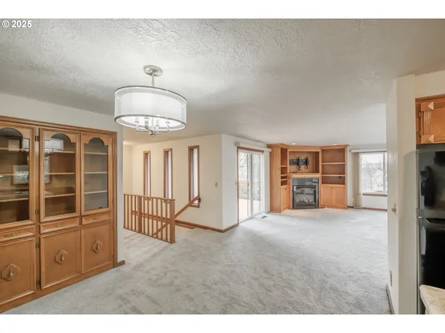 $545,000 | 1022 Pali Drive Northwest, Salem, OR 97304