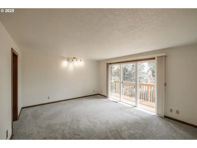 $545,000 | 1022 Pali Drive Northwest, Salem, OR 97304