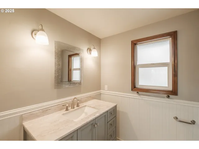 $545,000 | 1022 Pali Drive Northwest, Salem, OR 97304