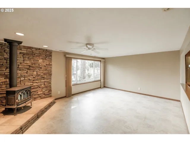 $545,000 | 1022 Pali Drive Northwest, Salem, OR 97304