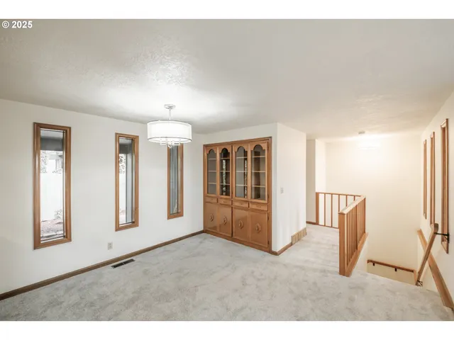 $545,000 | 1022 Pali Drive Northwest, Salem, OR 97304