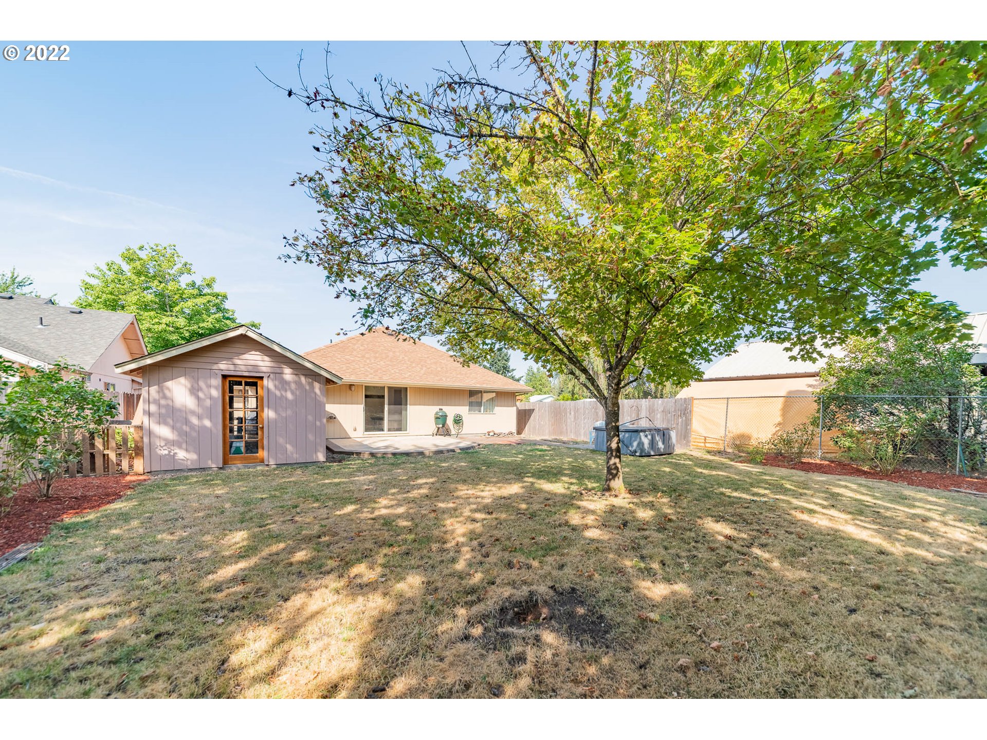 435 53rd Place Springfield, OR 97478 - Photo 20 of 23 a house view with a garden space