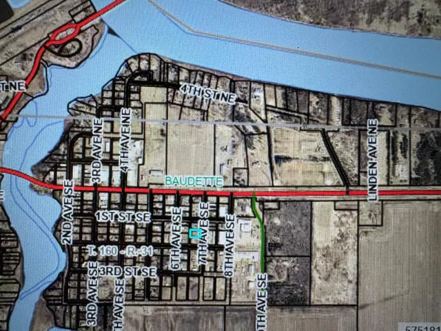 $24,900 | 211 7th Avenue Southeast, Baudette, MN 56623