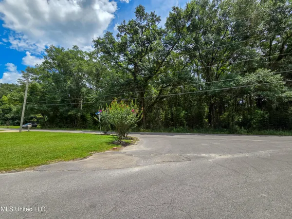 $49,000 | Frank Griffin Road, Moss Point, MS 39563