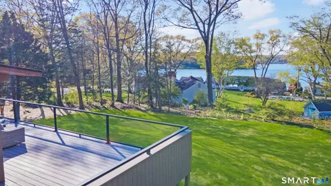 $1,975,000 | 5 Hemlock Drive, Essex, CT 06426