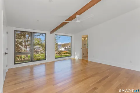 $1,975,000 | 5 Hemlock Drive, Essex, CT 06426