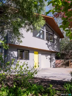 $1,975,000 | 5 Hemlock Drive, Essex, CT 06426