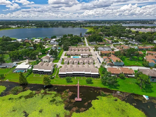 $279,900 | 2410 Hartridge Point Drive West, Winter Haven, FL 33881