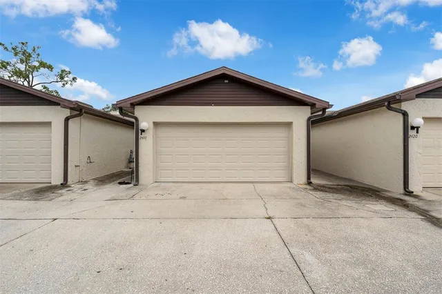 $279,900 | 2410 Hartridge Point Drive West, Winter Haven, FL 33881