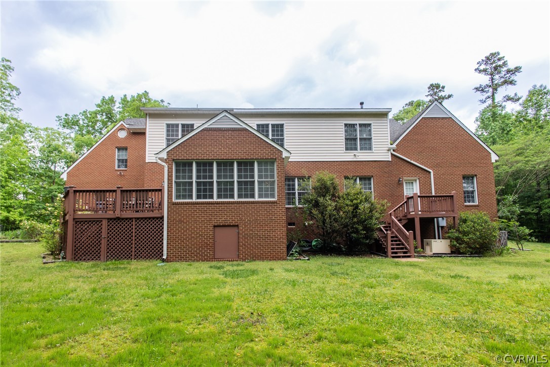 369 Hamlet Road Manakin-Sabot, VA 23103 - Photo 40 of 50 front view of a house with a yard