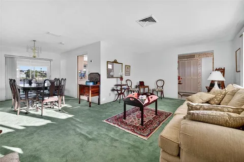 $975,000 | 4500 38th Street South, St. Petersburg, FL 33711