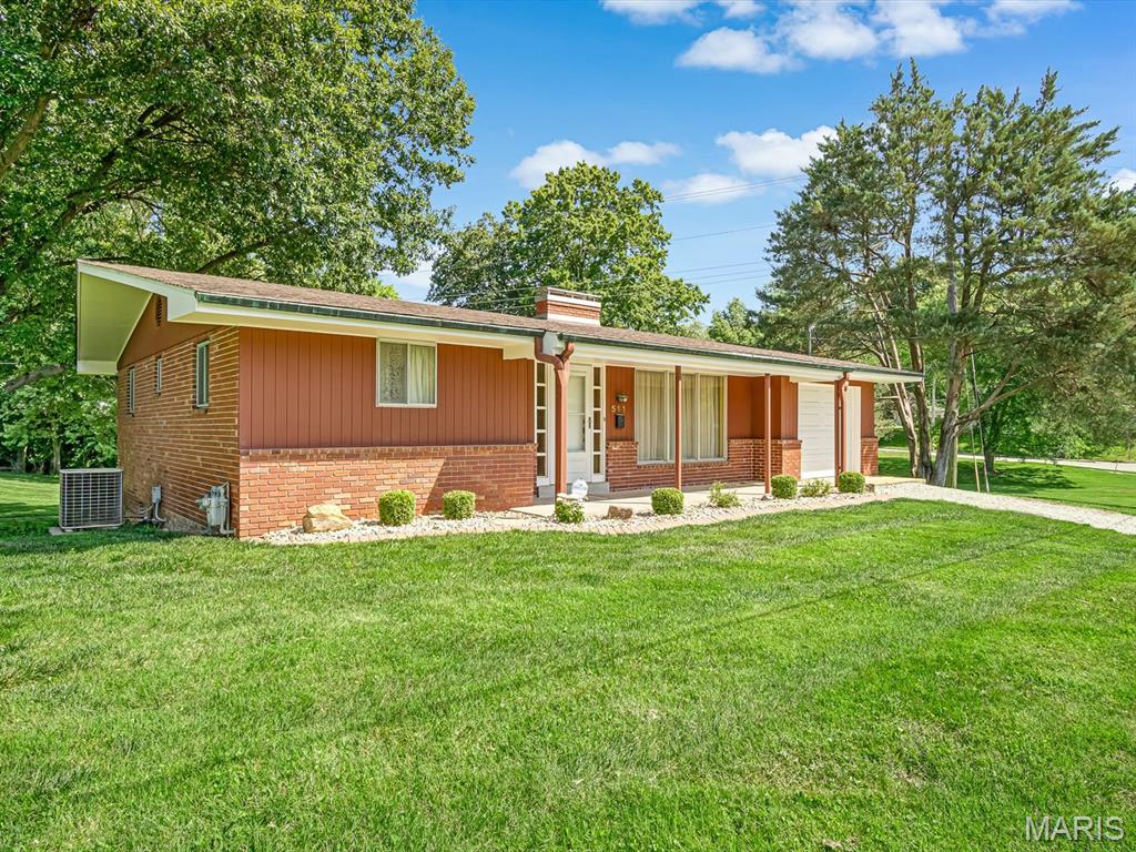 511 South 10th Street Belleville, IL 62220 - Photo 2 of 39