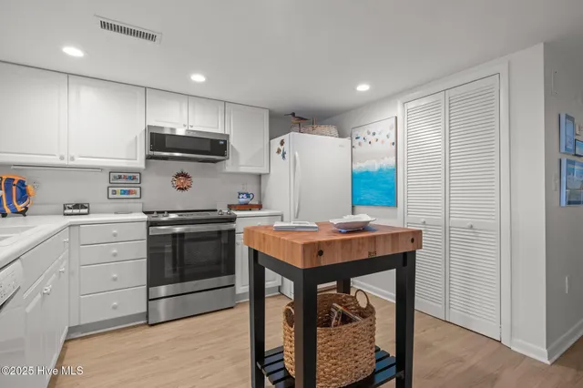 $598,000 | 10300 Coast Guard Road, Unit 304D, Emerald Isle, NC 28594