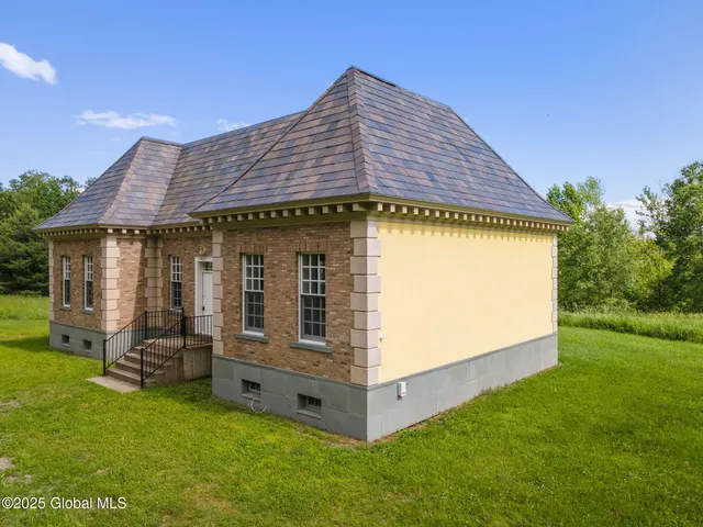 $399,900 | 410 Jones Hill Road, Jefferson, NY 12167