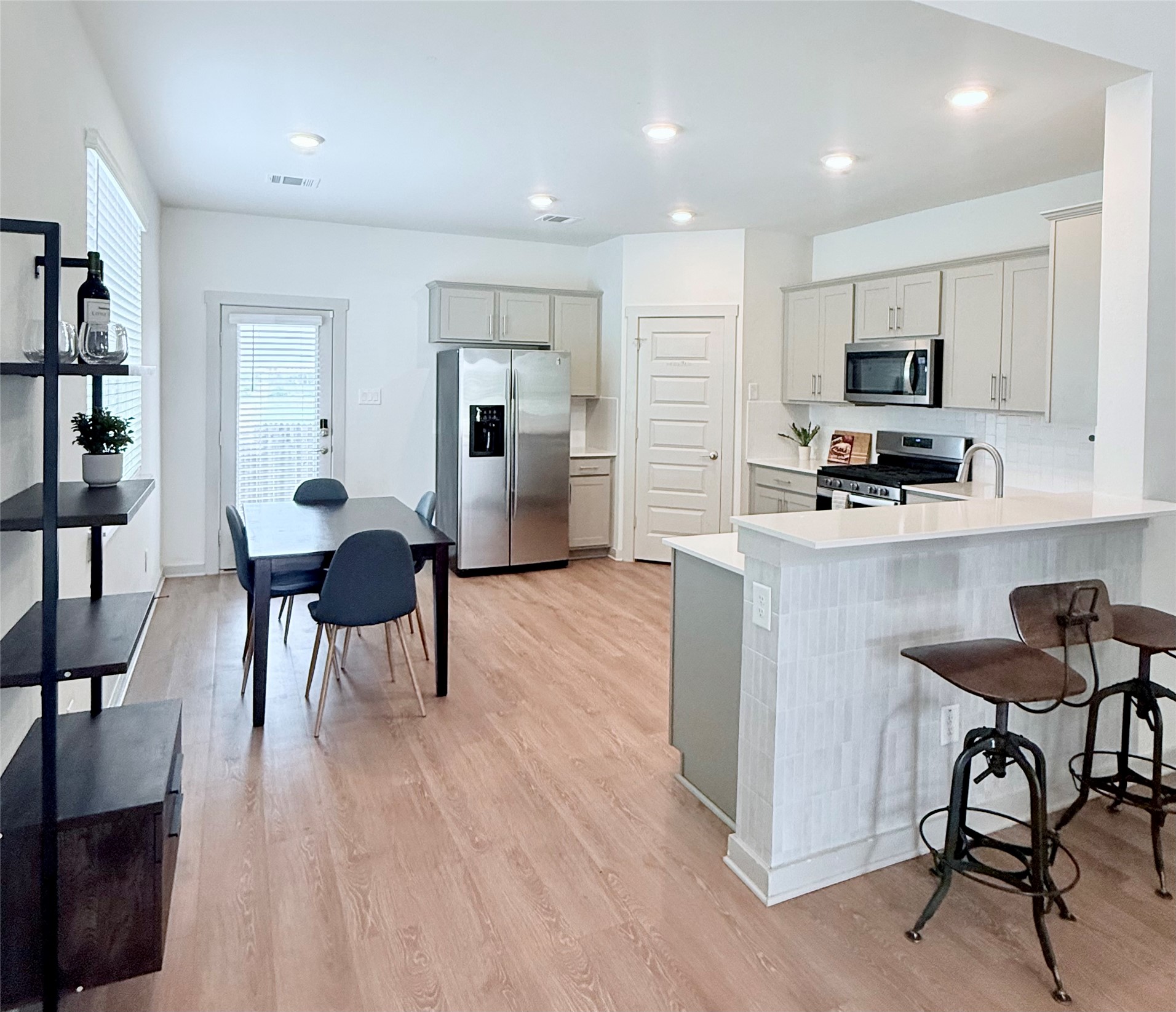 522 Wilshire Road San Marcos, TX 78666 - Photo 6 of 20