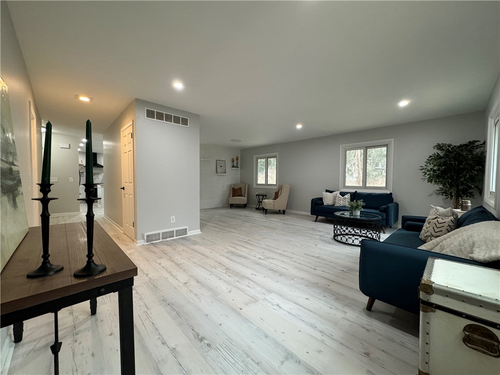 37 Kirklees Road Pittsford, NY 14534 - Photo 14 of 38