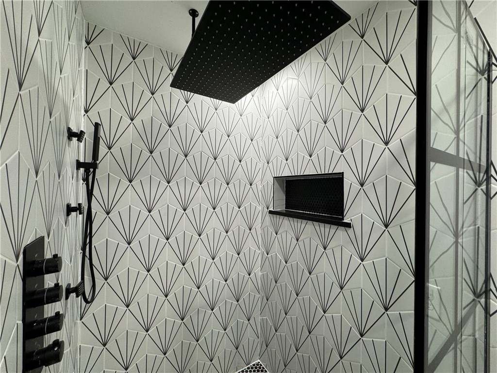 37 Kirklees Road Pittsford, NY 14534 - Photo 22 of 38