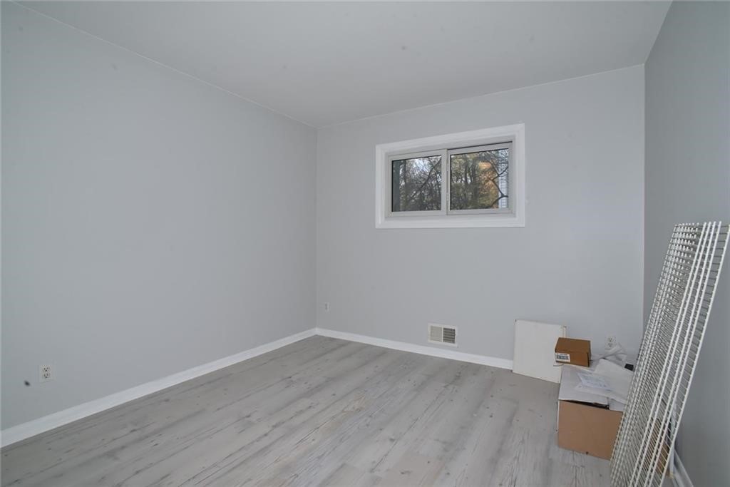 37 Kirklees Road Pittsford, NY 14534 - Photo 27 of 38