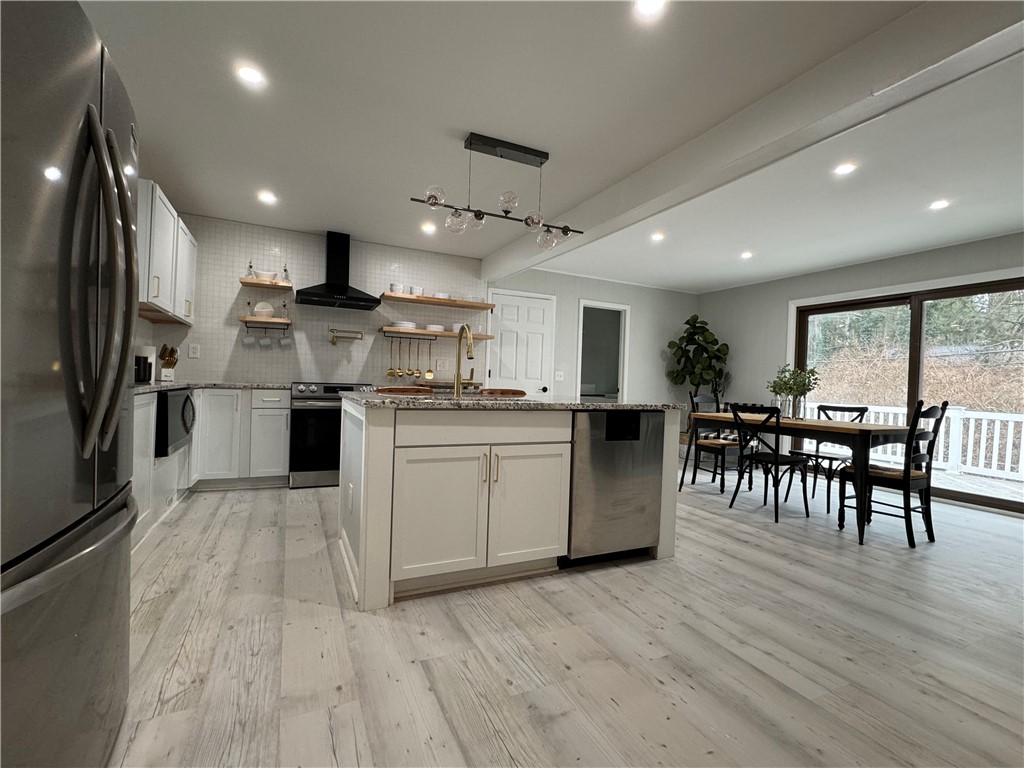 37 Kirklees Road Pittsford, NY 14534 - Photo 5 of 38