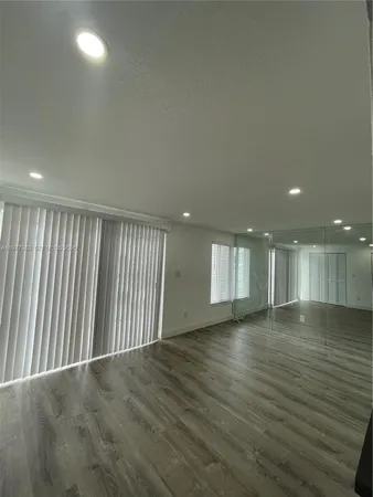$1,800 | 3868 Northeast 169th Street, Unit 104, North Miami Beach, FL 33160
