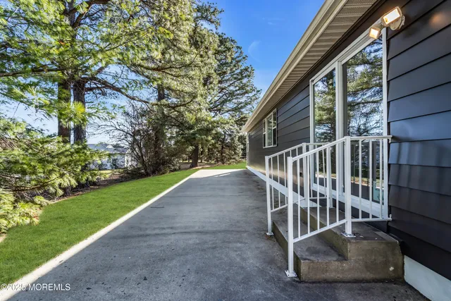 $400,000 | 9 Gramercy Court, Toms River, NJ 08757