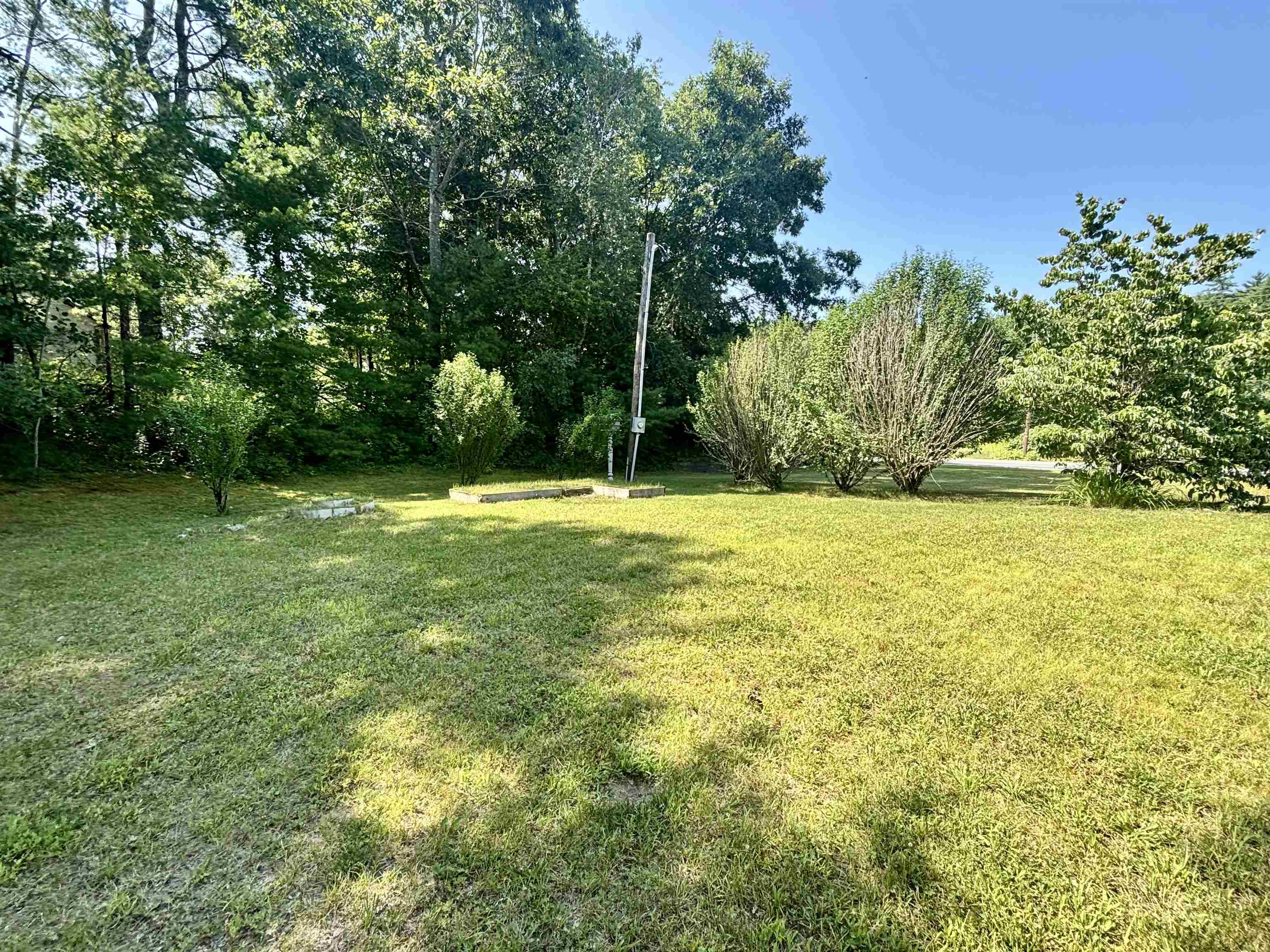 353 Forest Road Wilton, NH 03086 - Photo 5 of 29