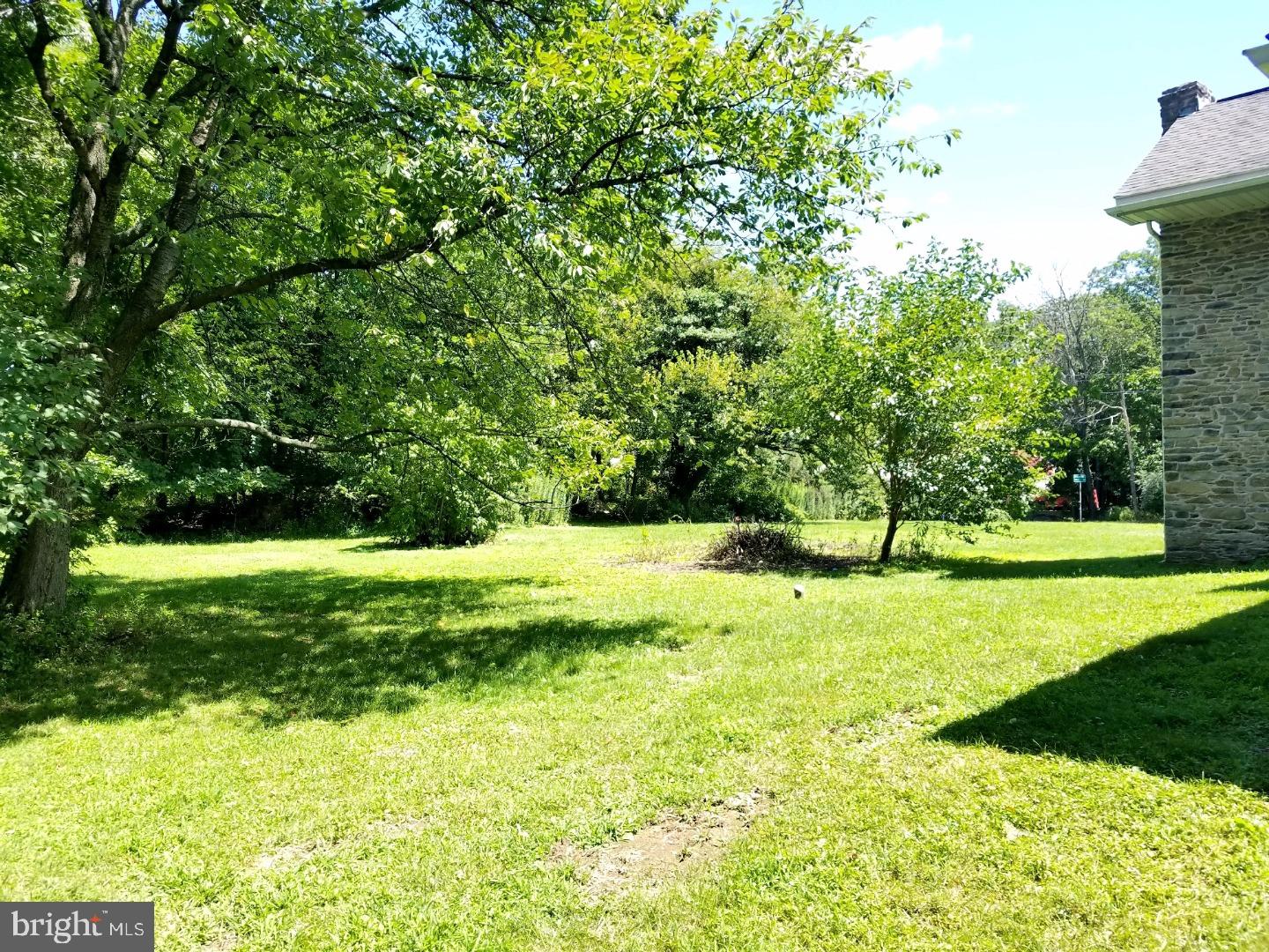 2118 North Ridge Road Perkasie, PA 18944 - Photo 4 of 25