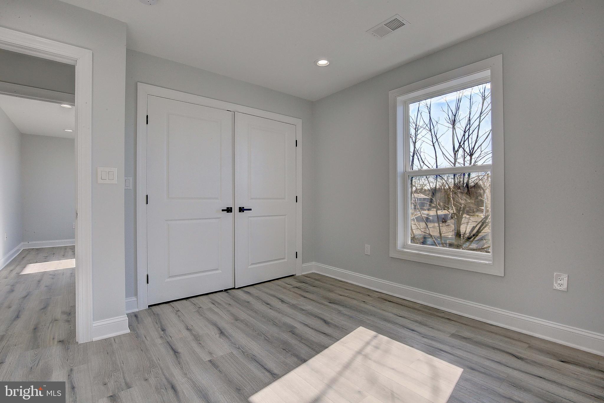 816 Creek Road Essex, MD 21221 - Photo 15 of 44 Gallery Image 15