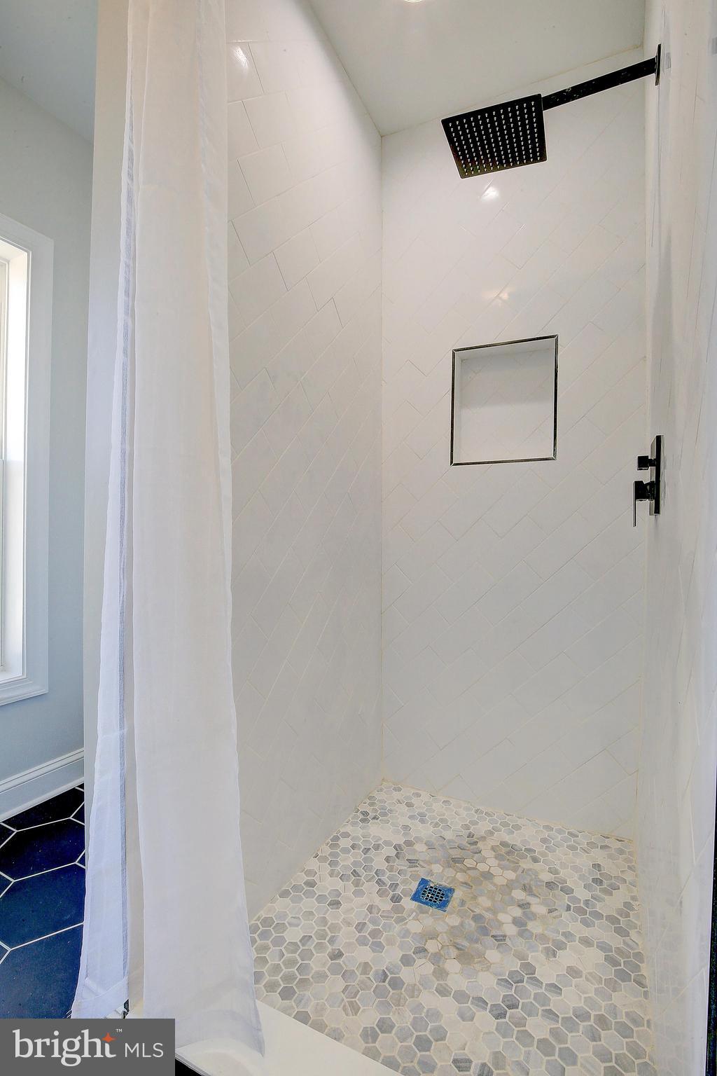 816 Creek Road Essex, MD 21221 - Photo 38 of 44 Gallery Image 38