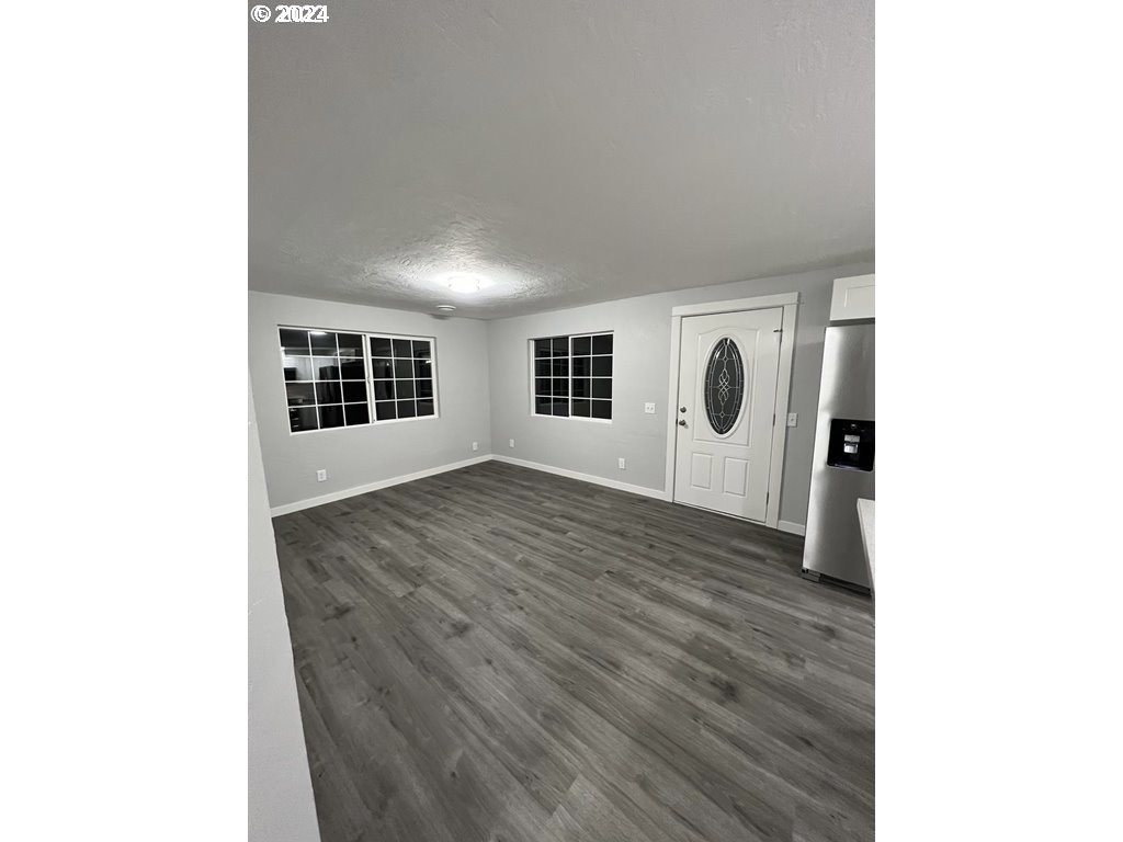33112 Camas Swale Road Creswell, OR 97426 - Photo 5 of 15 Gallery Image 5