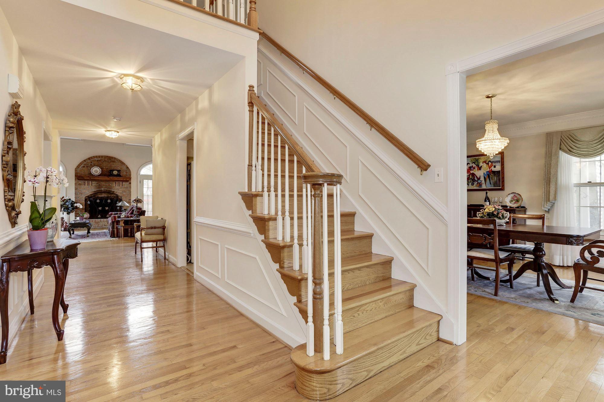 2001 Longmead Road Silver Spring, MD 20906 - Photo 4 of 30 Two-story Foyer