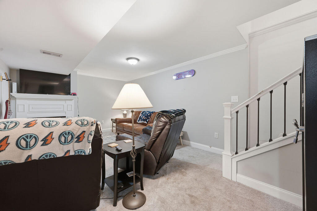 7608 Ridge Bay Drive Hixson, TN 37343 - Photo 25 of 52 Family Room