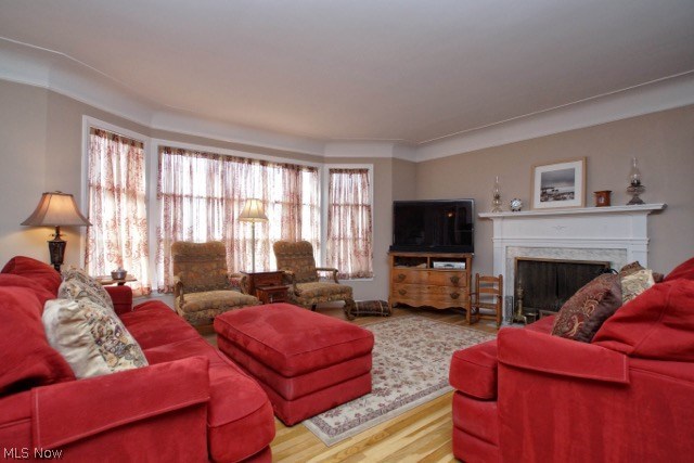 2301 Traymore Road Cleveland, OH 44118 - Photo 3 of 18