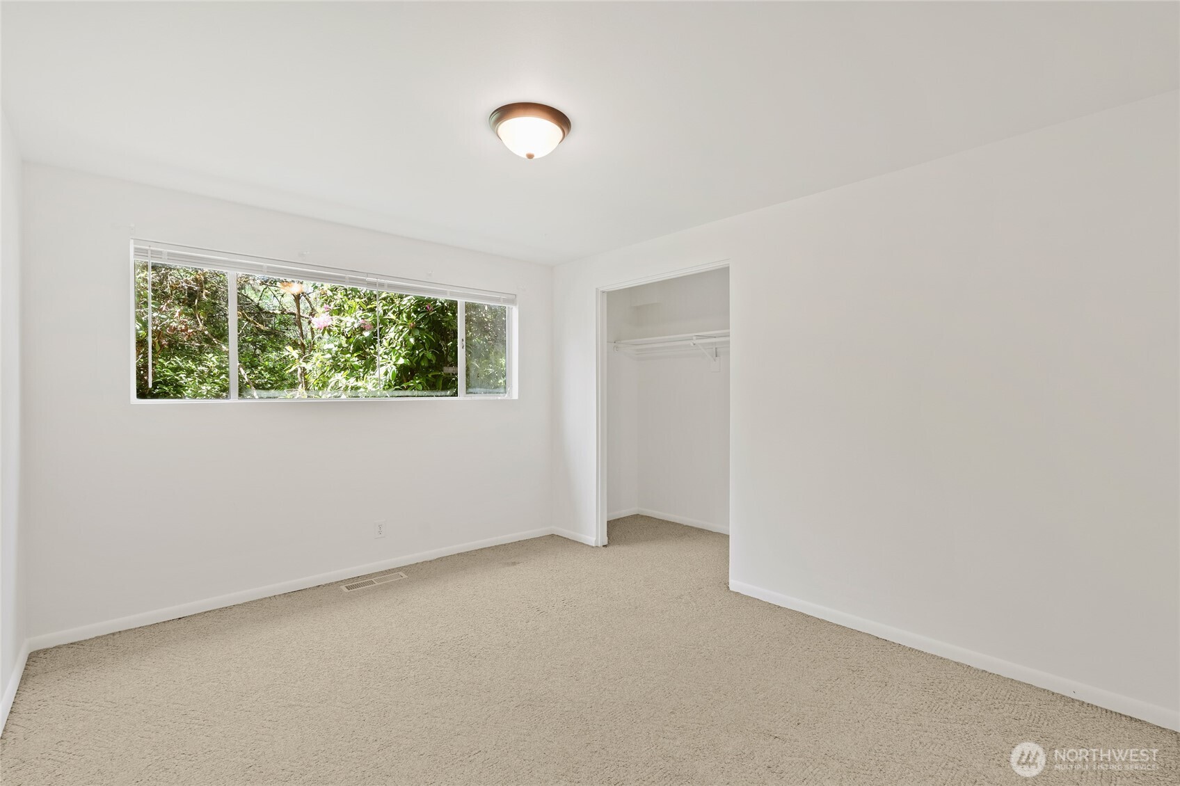 5044 Sand Point Way Northeast Seattle, WA 98105 - Photo 12 of 16
