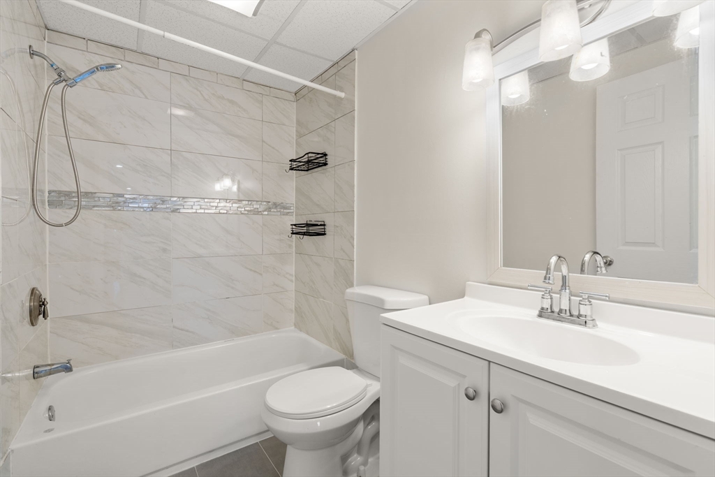 111 Foster Street, Unit 401 Peabody, MA 01960 - Photo 2 of 15