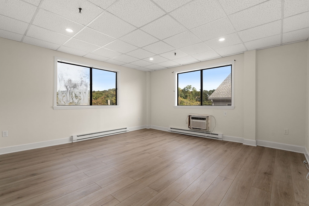 111 Foster Street, Unit 401 Peabody, MA 01960 - Photo 6 of 15