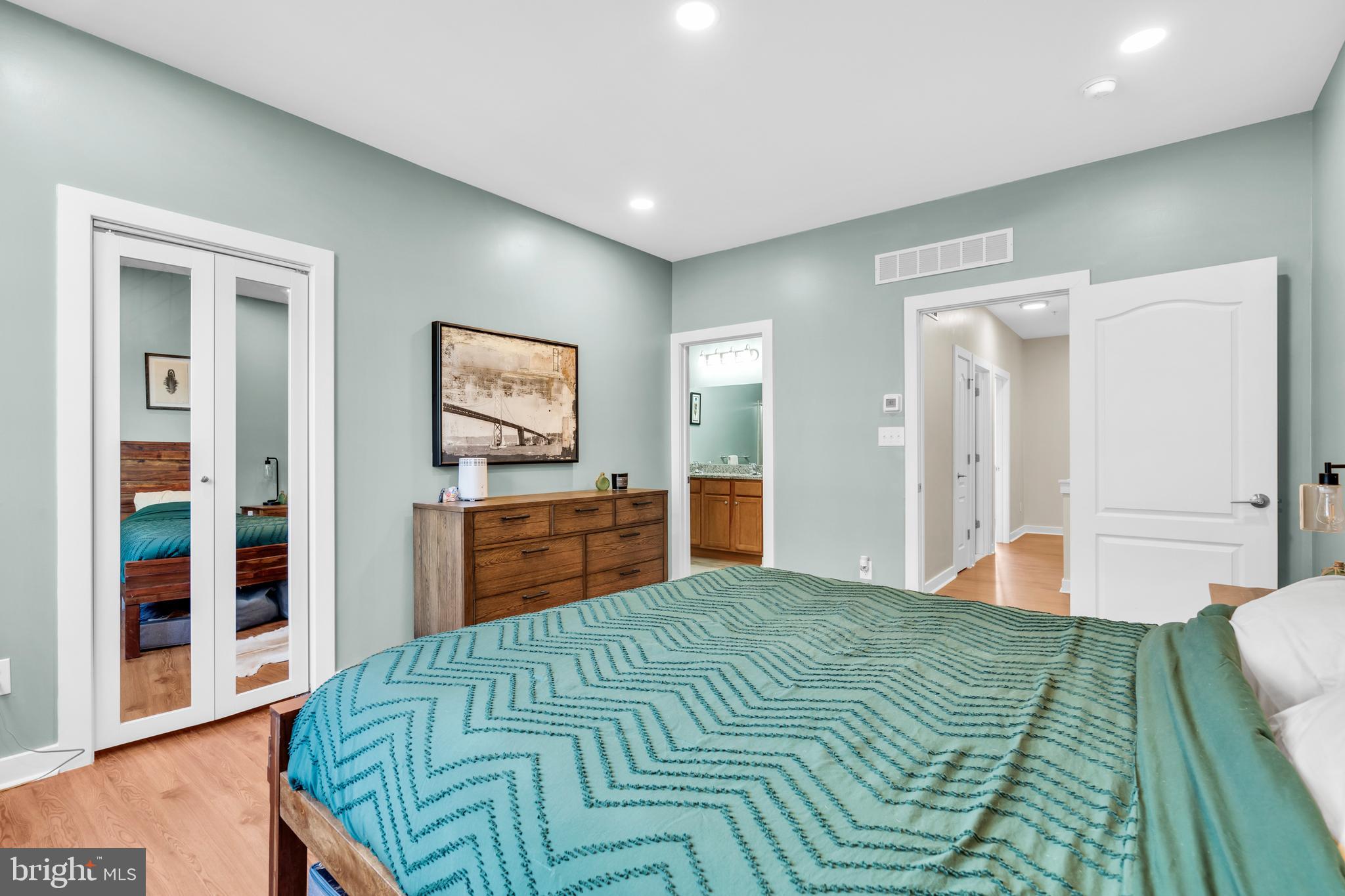 135 Prince George Street Bensalem, PA 19020 - Photo 18 of 41