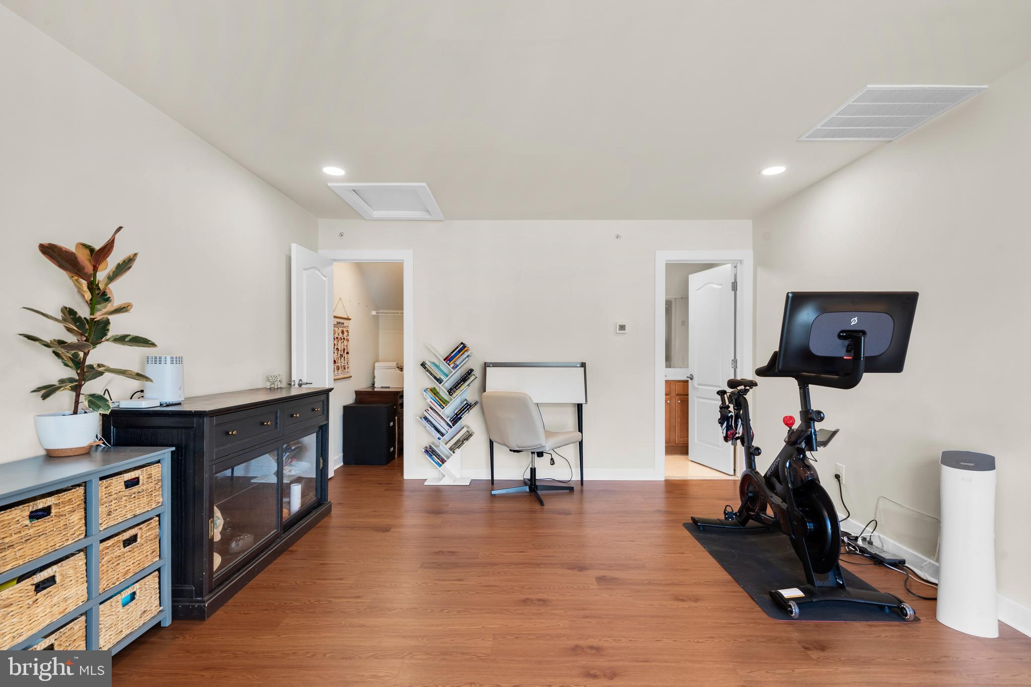 135 Prince George Street Bensalem, PA 19020 - Photo 25 of 41