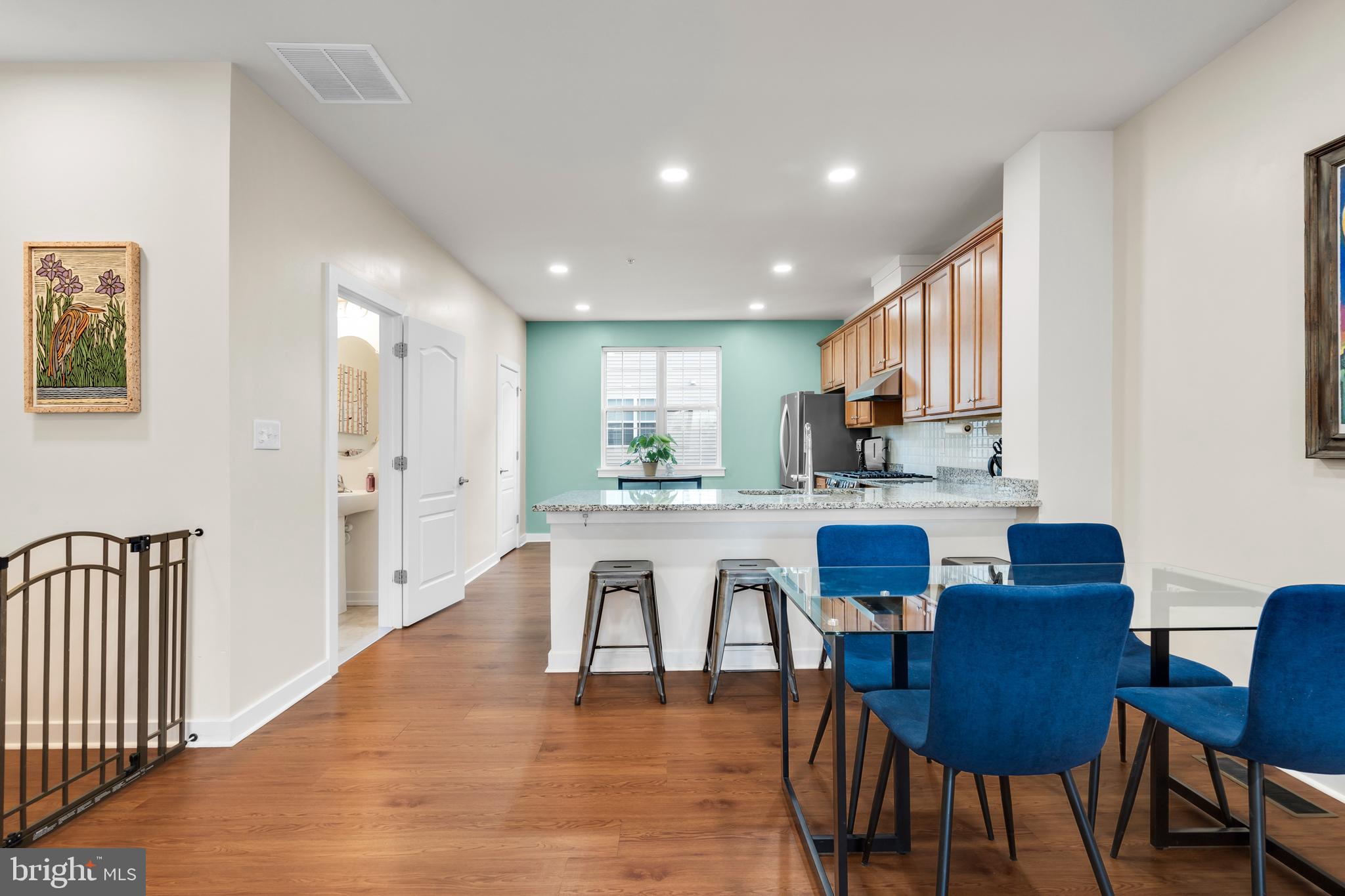 135 Prince George Street Bensalem, PA 19020 - Photo 7 of 41