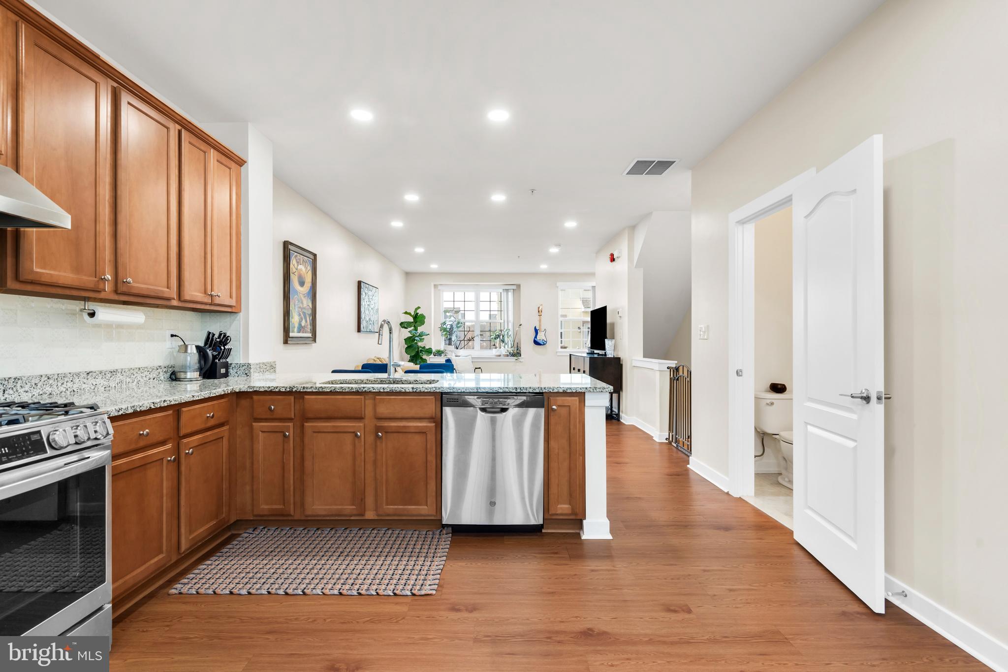 135 Prince George Street Bensalem, PA 19020 - Photo 10 of 41